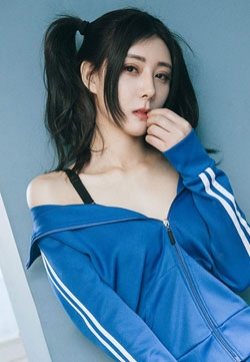 运动美女莫晓希我的80回忆写真集