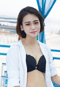 亚洲美女短裤嫩模娜娜baby自然清新3内衣外拍高清写真集