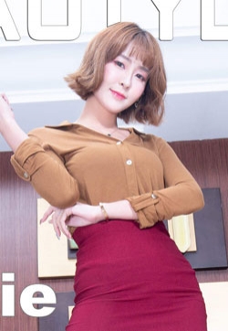 台湾美女庄咏惠Winnie黑丝OL蕾丝包臀美腿美图日