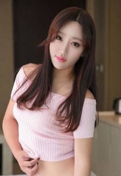 亚洲美女网粉嫩美女林紫涵4组情趣内衣写真集
