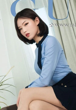 制服美女丝袜腿模敏儿长腿御姐丽人写真集