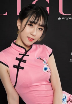 美女摄影美腿玉足雪糕极品黑丝空姐丝足写真集第张