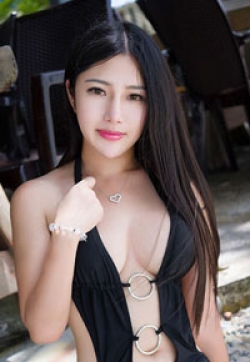 沙滩美女美女写真iPhone壁纸_高清手机壁纸图片大全