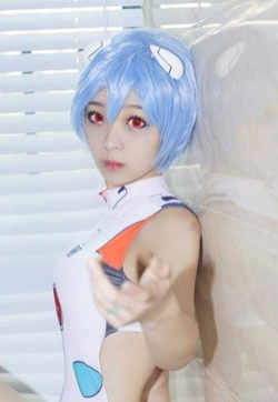 性感比基尼美女二次元短发美少女紧身连体泳衣美女图片