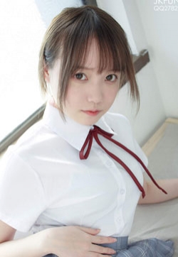 亚洲mm丝袜制服诱惑Aika可爱学妹丝足JKFUN-002写真集