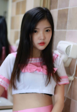 乌克兰美女divinaa高挑霸气总裁陈小喵肉丝高跟美腿撅臀示爱第张