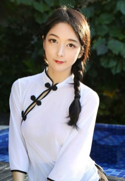 亚洲8090模特美女Angela喜欢猫古典旗袍运动服写真集图片