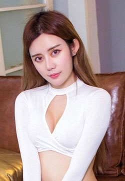 最新美女私人照Cris_卓娅祺性感丝袜美腿高清妹妹写真集