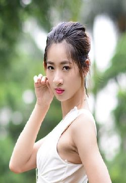 中国内陆女星周茉性感诱人阳光写真