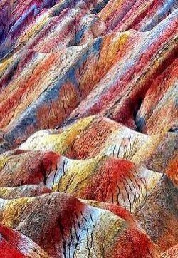 甘肃张掖彩虹山风景图片
