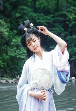 高清辽宁省大连美女王熙然养眼泳装娇媚模样