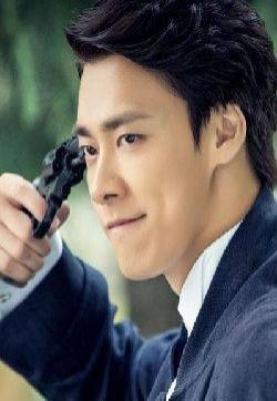 李易峰剧照电视剧活色生香剧照 李易峰举枪自杀图片