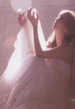 滨崎步写真画面唯美动人 白色婚纱写真  第四波