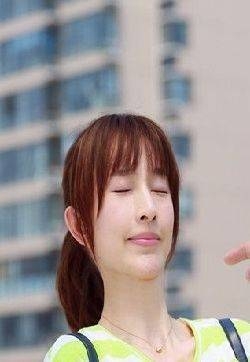 张俪一念向北学生装剧照