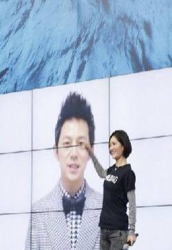 谢娜杜海涛亮相护鲨活动 姐弟俩默契十足 谢娜图片杜海涛图片