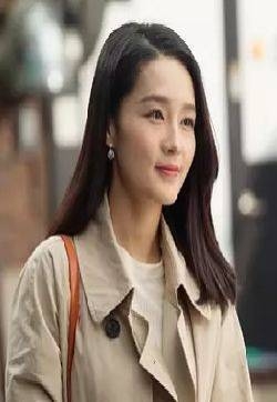 李沁《闭嘴！爱吧》剧照图片