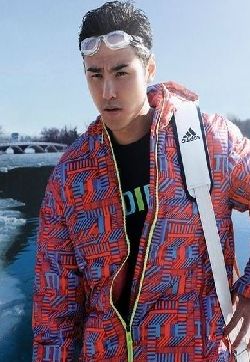 高清中国台湾台中市眷男明星阮经天阿迪达斯代言图片
