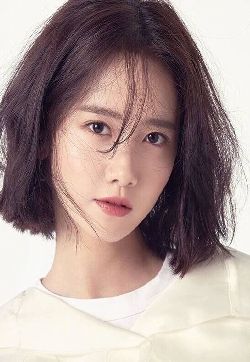 高清韩国首尔永登浦美女林允儿短发俏皮出席活动图片第张