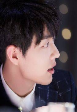 肖战图片 X玖少年团肖战图片