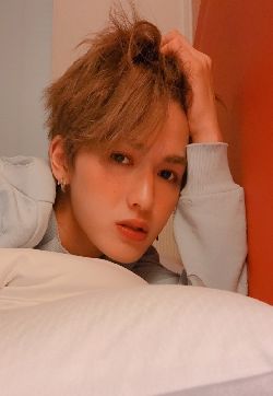 高清内陆男星朱正廷高清图片