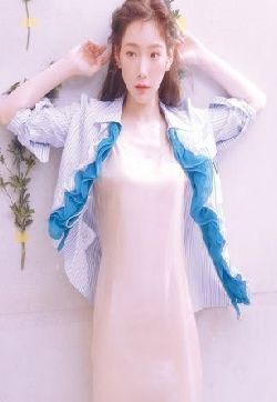 高清韩国全罗北道全州金泰妍轻柔浪漫写真图片