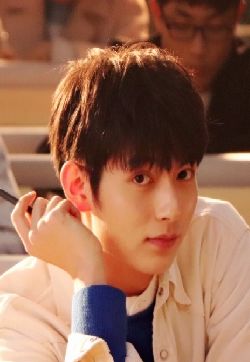 高清男星樊治欣生活照图片