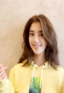 高清中国浙江美女吴千语清秀甜美写真图片