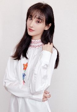 高清中国内地女演员郑爽清新甜美性感图片