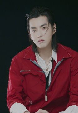 高清广州男明星吴亦凡单曲宣传照写真图片