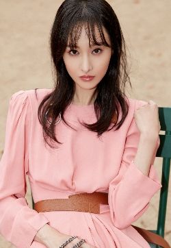 高清中国内地女演员郑爽粉色裙子高冷性感图片图片 高清中国内地女演员郑爽粉色裙子高冷性感图片图片