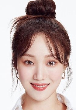 高清韩国女演员模特李圣经甜美仙气写真图片