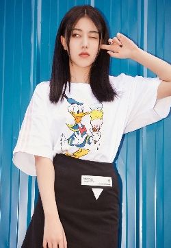 高清女明星模特刘人语性感半身裙写真图片