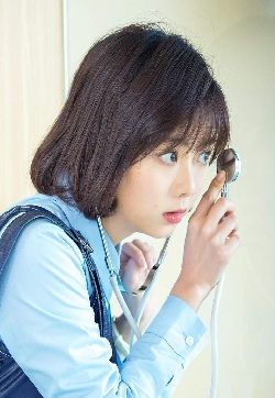 浪漫爱情剧《浪花一朵朵》谭松韵高清桌面壁纸