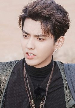 高清广州男明星吴亦凡最新高清帅气手机壁纸图片