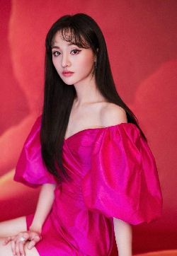 高清中国内地女演员郑爽玫红色露肩裙性感手机壁纸