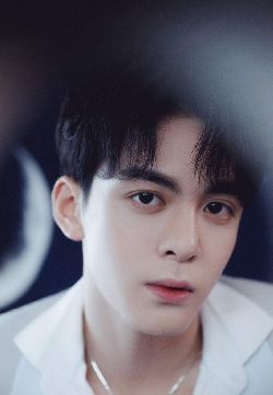 高清广东省深圳男明星曾舜晞帅气西装写真手机壁纸