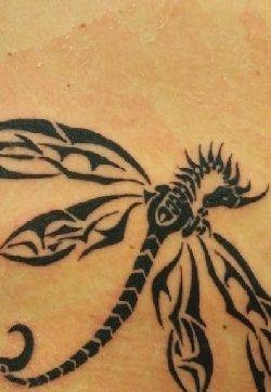 飞龙纹身图 女生腹部飞龙纹身图片