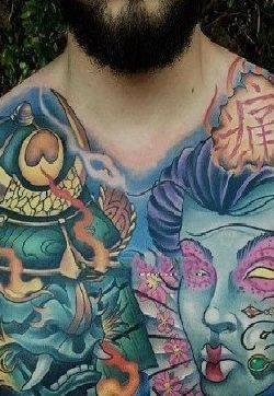 花胸刺青适合男士的9款大花胸纹身作品图案