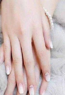 手偏黄适合的美甲图片 手偏黄适合的美甲款式