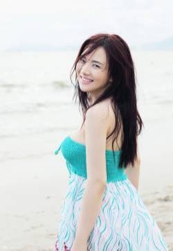 夏日海边绝对性感美女