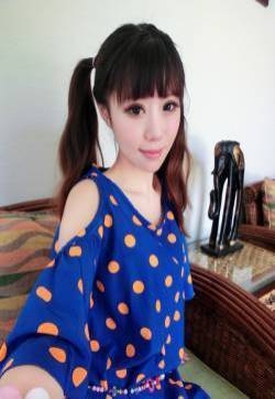 90后小美女小清新可爱俏皮诱人表情诱惑你的眼球