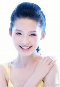 双眼皮大眼睛美女李沁写真图片