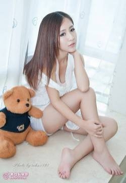 美女玉腿