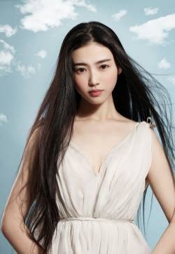 极品美女  成熟丰腴的美女写真图片