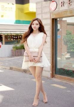 韩国性感美眉李舒情沙滩写真