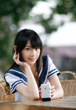 超像林志玲的美丽校花 甜美校服装写真