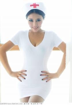 小护士完美身材 勾魂护士饱满乳房甜美诱惑