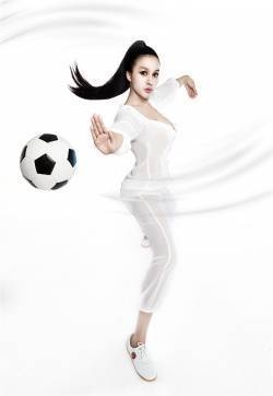 苏梓玲中国功夫足球宝贝儿太极美少女（一）