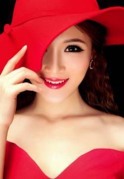 妖艳红衣美女优雅性感复古风甜美诱惑写真