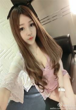 大眼睛可爱美女王嘉韵renee-yun性感迷人自拍照(三)